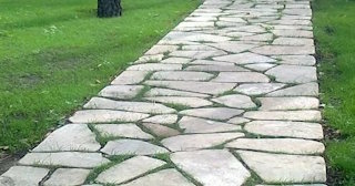 Профессиональная укладка камня на дорожки в Приморско-Ахтарске в октябре